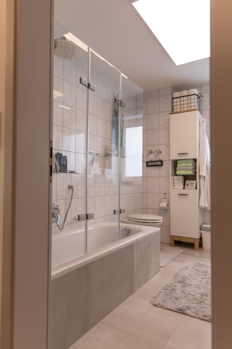 Badewanne/Dusche Erdgeschosswohnung Salzweg / Stra�kirchen