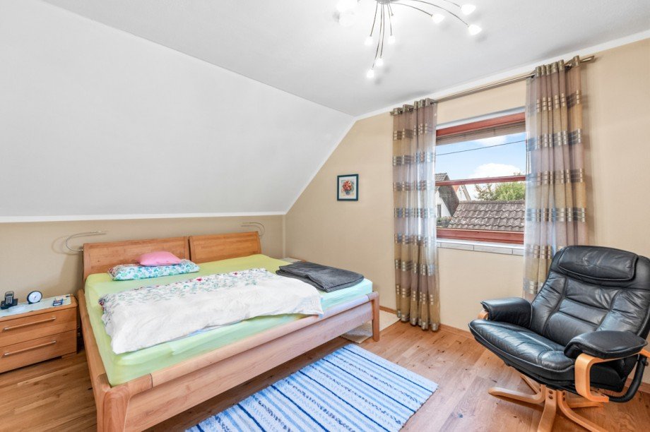 Schlafzimmer Doppelhaush�lfte Erding
