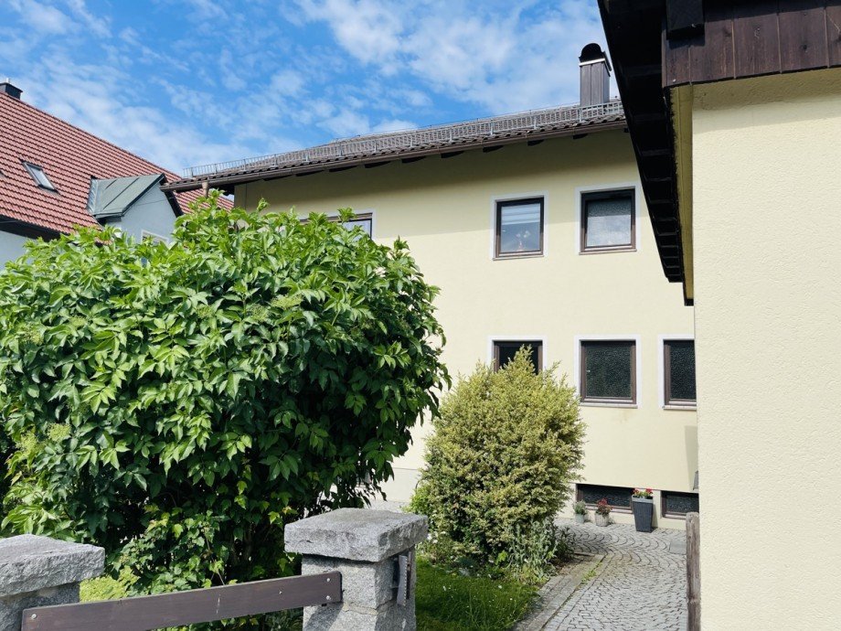 Au�enansicht Mehrfamilienhaus Ruhmannsfelden