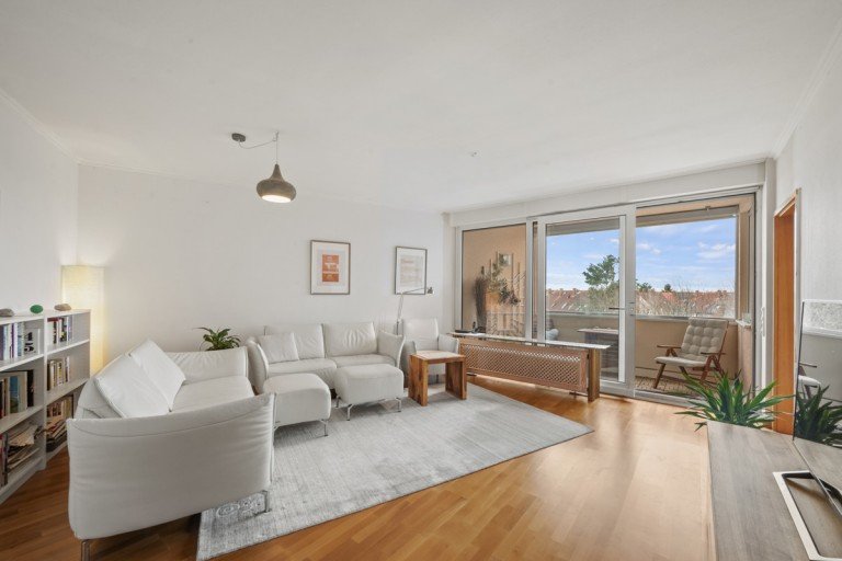 Wohnzimmer M�nchen Etagenwohnung Gem�tlich & Sonnig: Moderne 3-ZI-Wohnung am Perlachpark mit Alpenblick und optimaler Anbindung