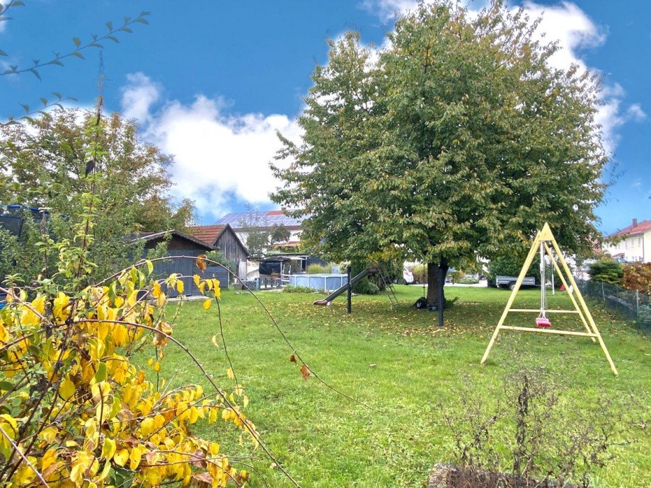 Hinterbereich Garten Einfamilienhaus Aholming