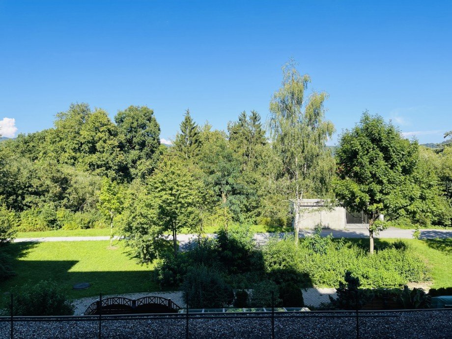 Balkonaussicht Stadtpark Etagenwohnung Deggendorf