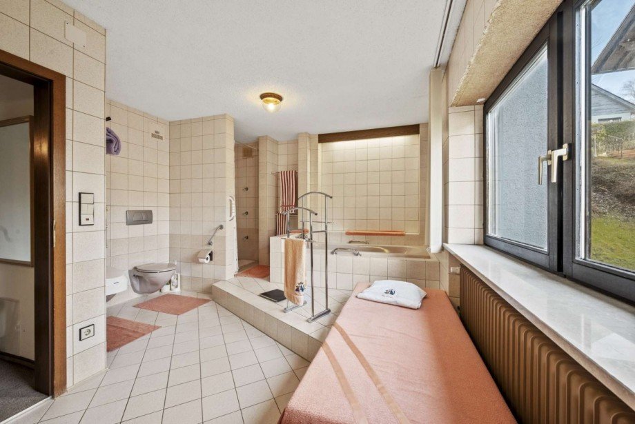 Badezimmer von Wohnbereich Einfamilienhaus Grafenau