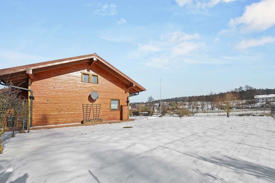 Gartenansicht Einfamilienhaus Iggensbach