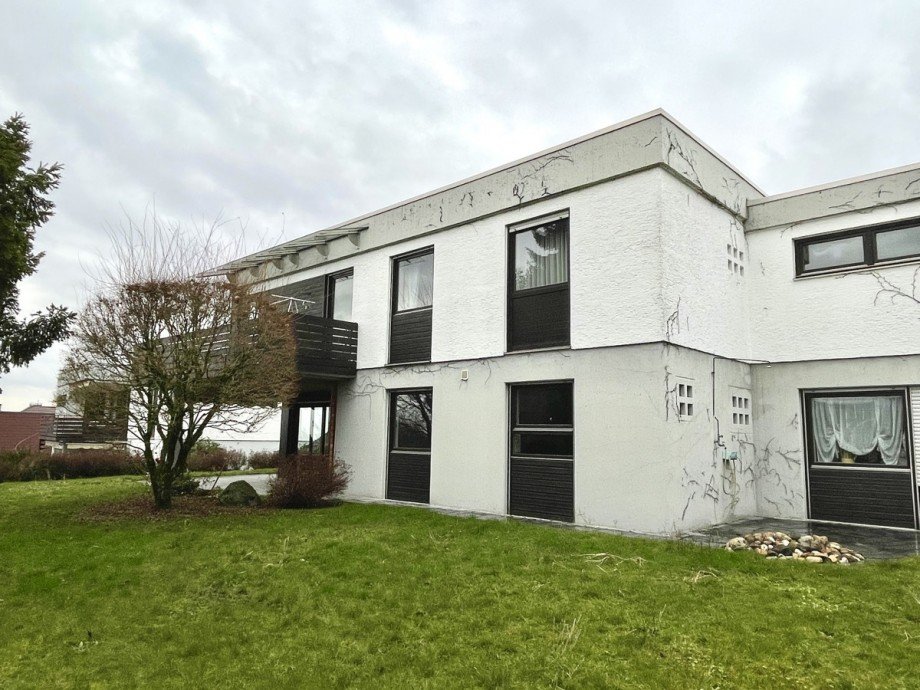 R�ckansicht Einfamilienhaus Deggendorf / Breitenbach