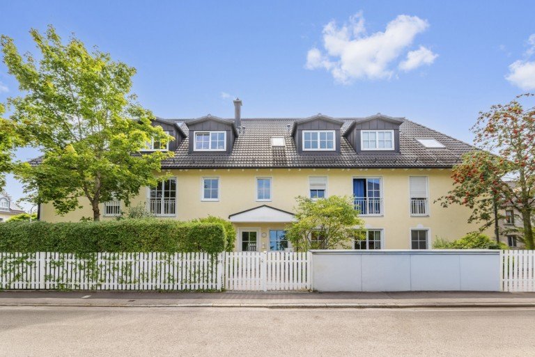 Au�enansicht M�nchen Erdgeschosswohnung Einzigartiger Wohntraum | Gro�z�gige EG-Wohnung mit ruhigem Garten in Spitzenlage von Trudering