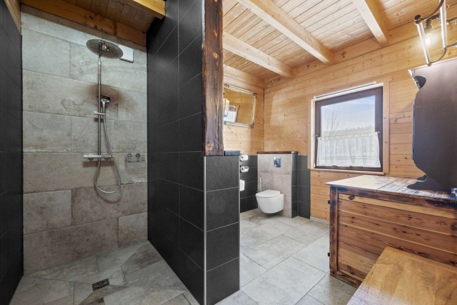 Badezimmer Einfamilienhaus Iggensbach