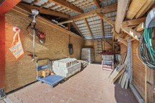 Lagerplatz Nat�rlich wohnen | Neuwertiges Einfamilienhaus in Holzbauweise und weitl�ufigem Grundst�ck