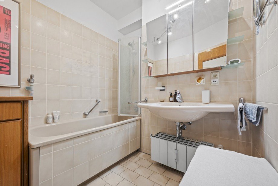 Badezimmer mit Waschmaschinenanschluss Etagenwohnung M�nchen