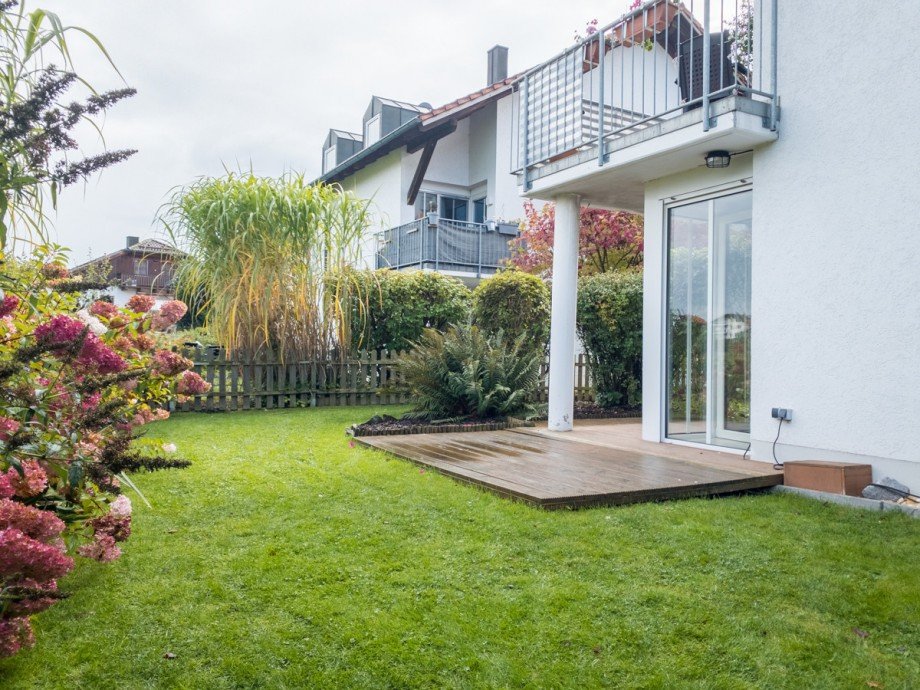 Holzterrasse Erdgeschosswohnung Salzweg / Stra�kirchen