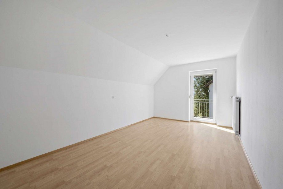 Schlafzimmer 2 OG Einfamilienhaus Deggendorf